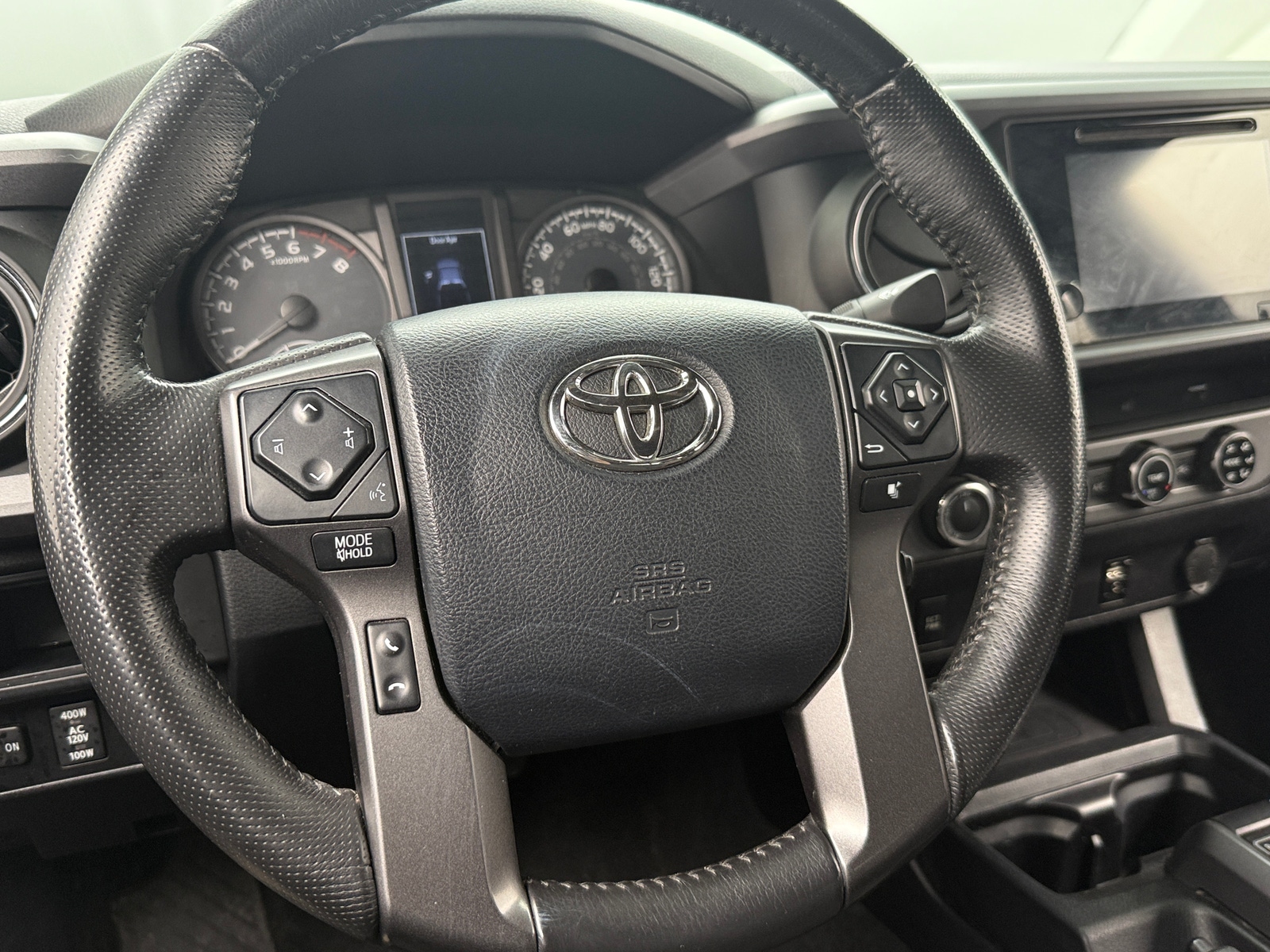 Thumbnail: 2016 Toyota Tacoma - 5