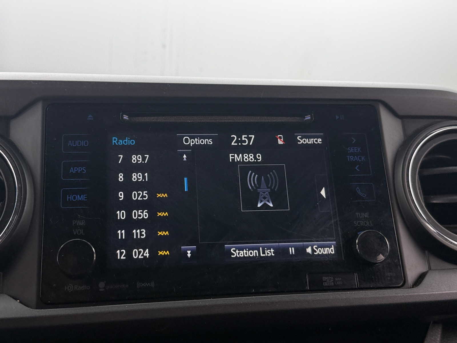 Thumbnail: 2016 Toyota Tacoma - 4