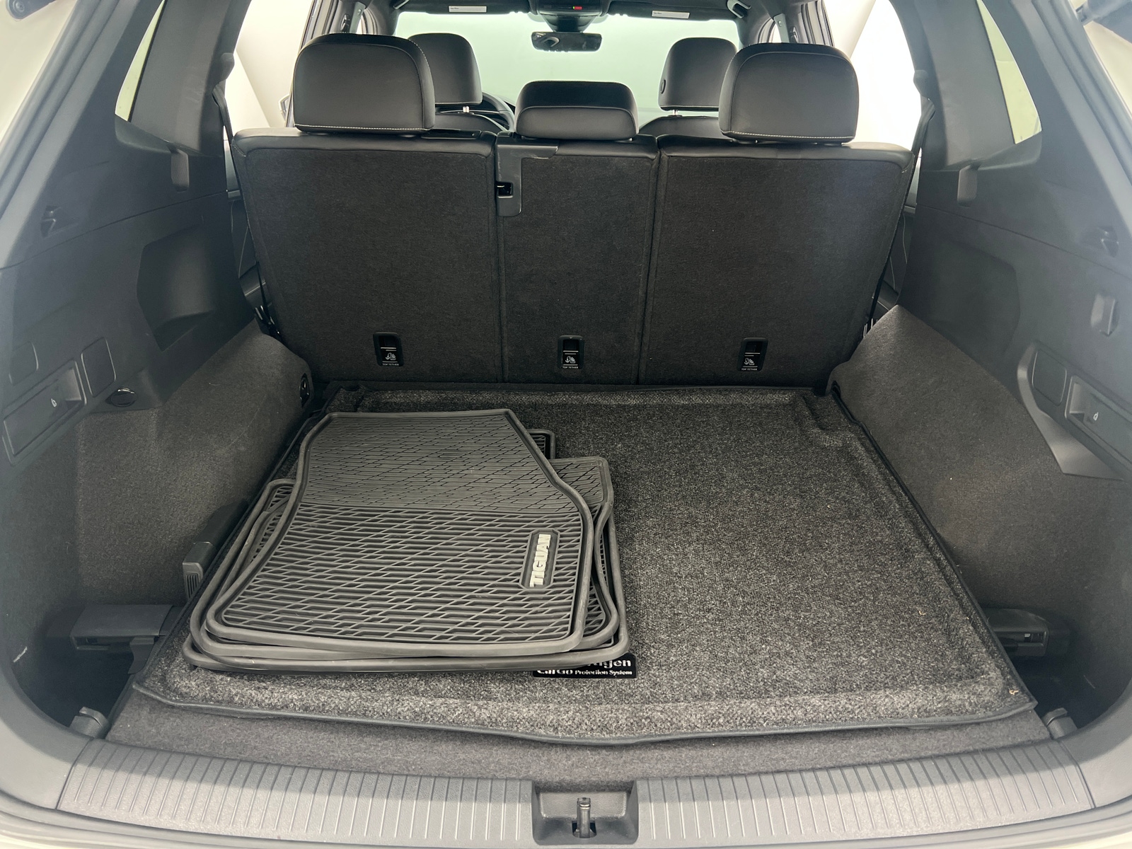 Thumbnail: 2024 Volkswagen Tiguan - 6