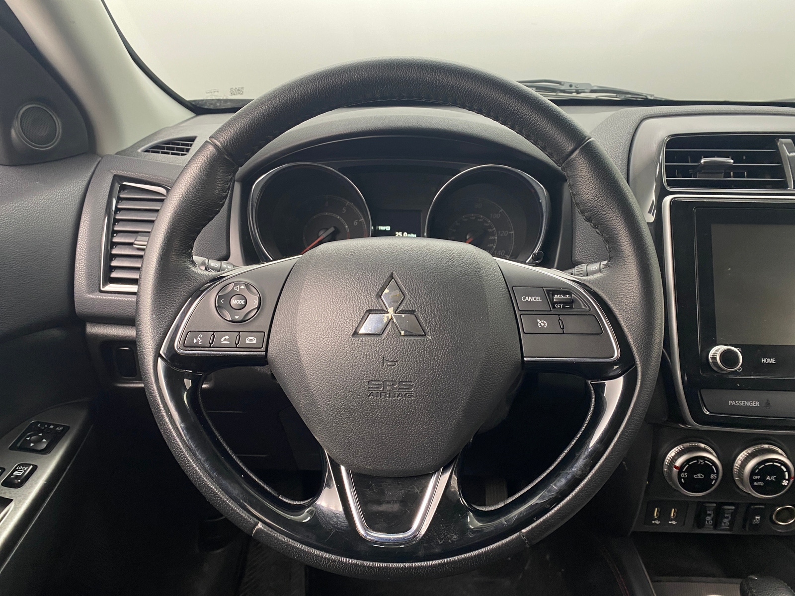 Thumbnail: 2023 Mitsubishi Outlander Sport - 5