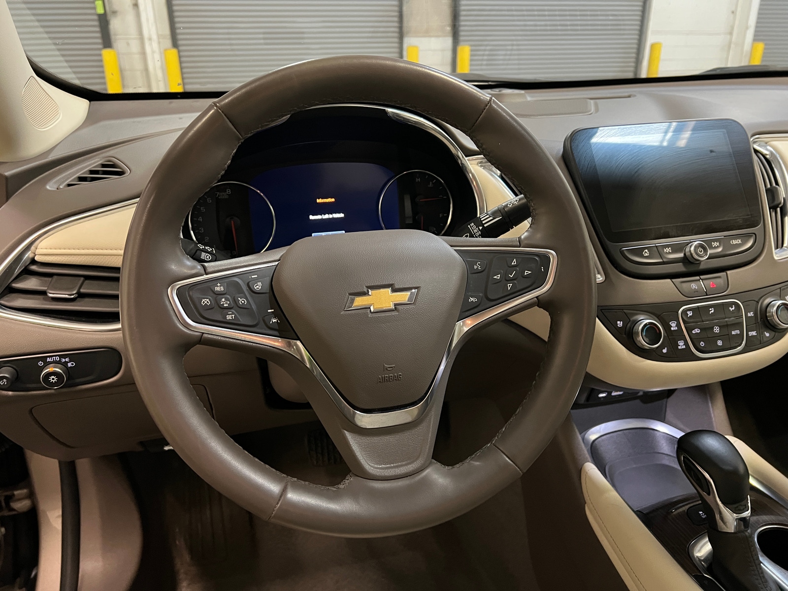 Thumbnail: 2024 Chevrolet Malibu - 4