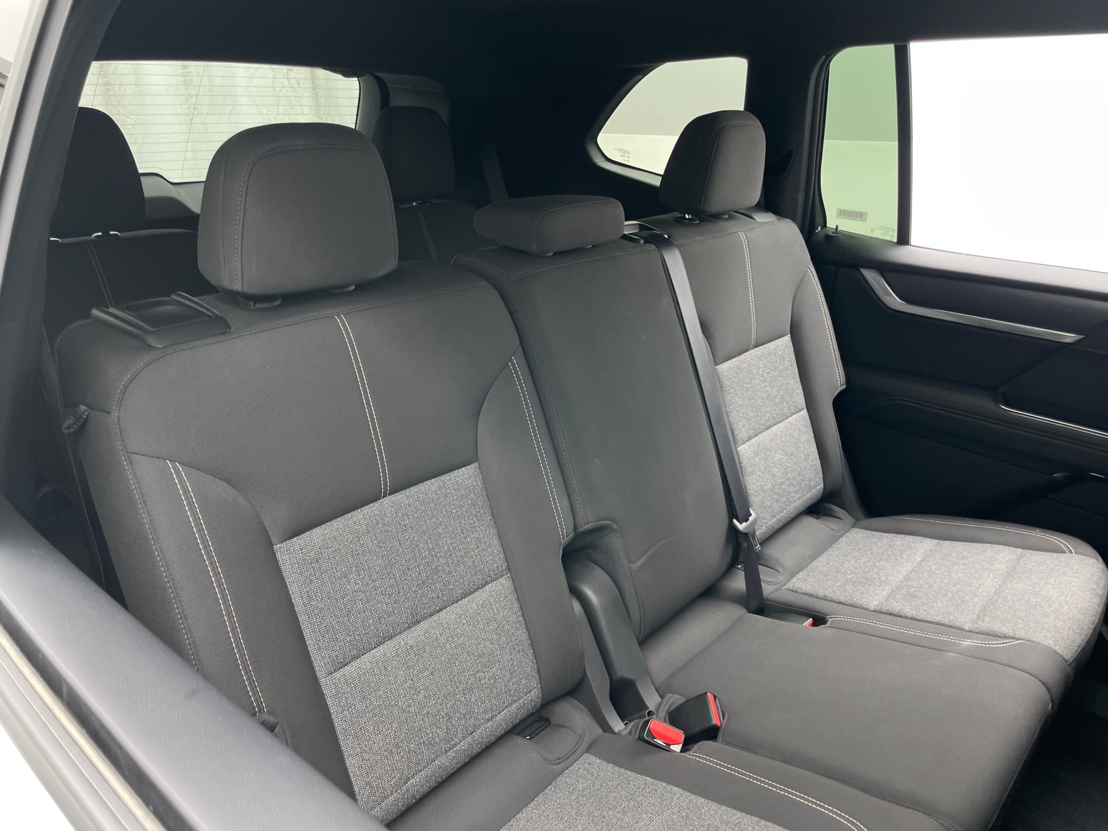 Thumbnail: 2025 GMC Acadia - 6