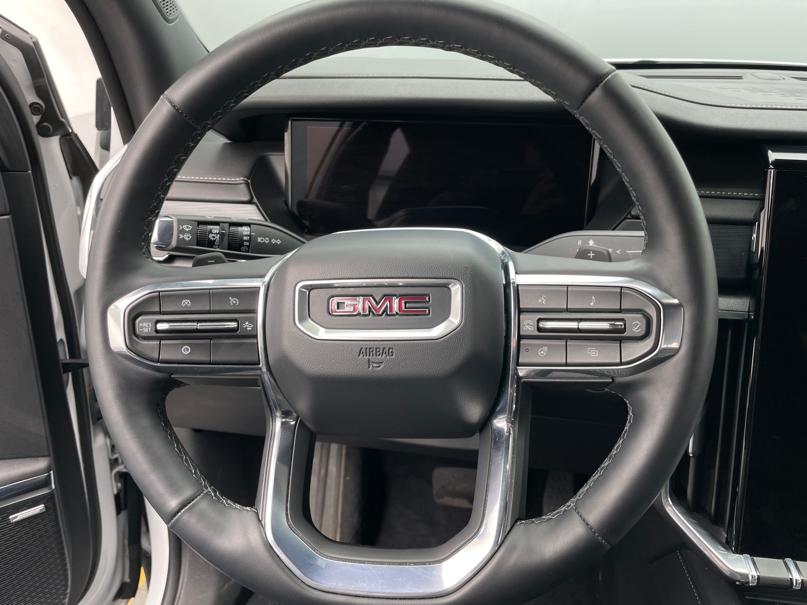 Thumbnail: 2025 GMC Acadia - 5