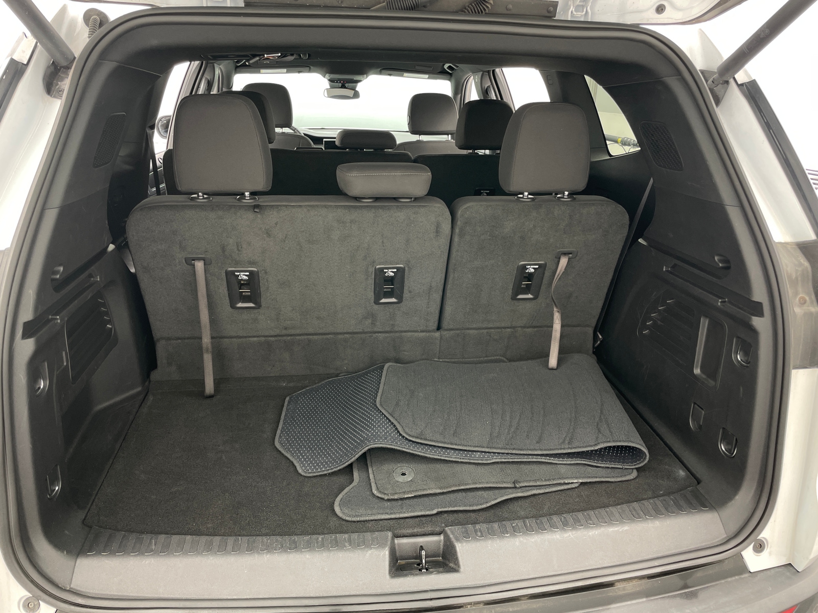 Thumbnail: 2025 GMC Acadia - 7