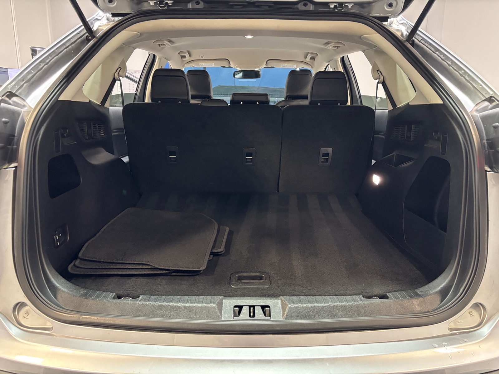 Thumbnail: 2024 Ford Edge - 6