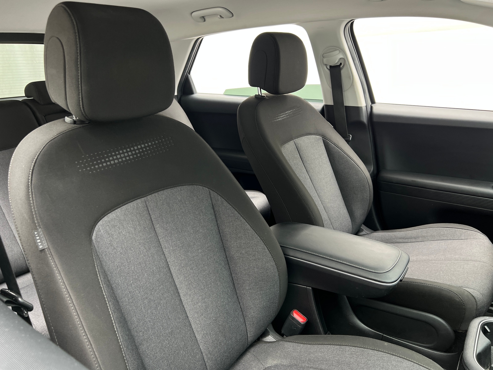 Thumbnail: 2022 Hyundai Ioniq 5 - 2