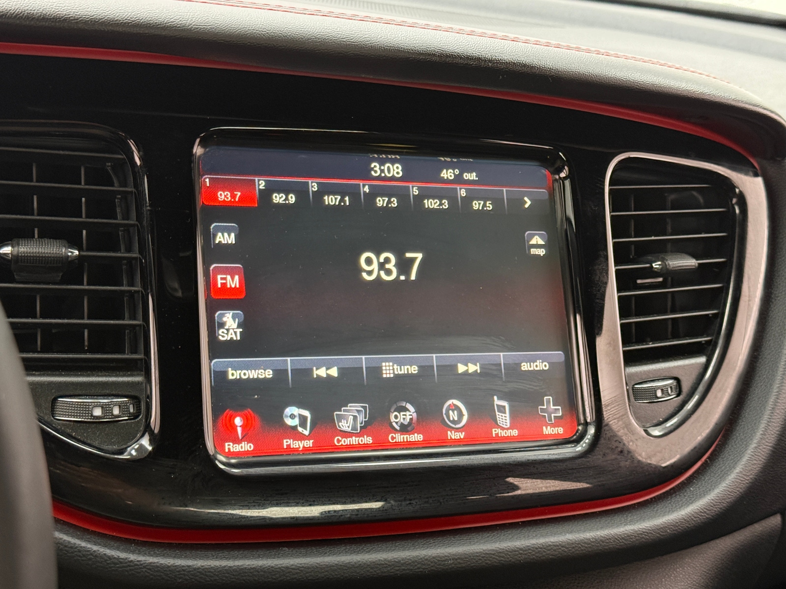 Thumbnail: 2016 Dodge Dart - 3