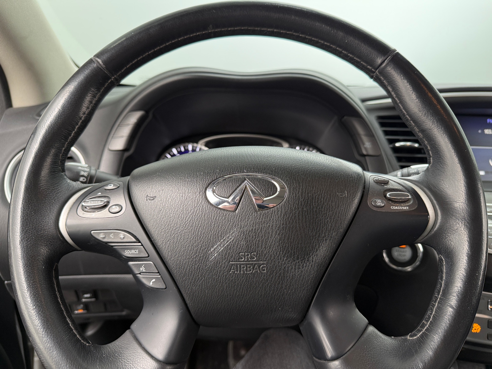 Thumbnail: 2019 INFINITI QX60 - 4