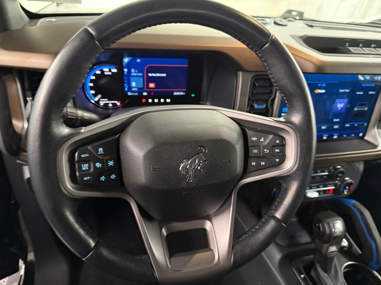 Thumbnail: 2022 Ford Bronco - 5