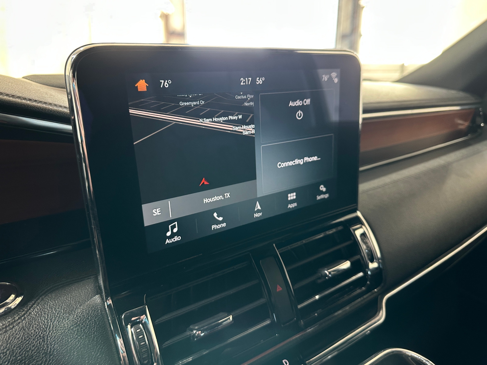 Thumbnail: 2018 Lincoln Navigator - 3