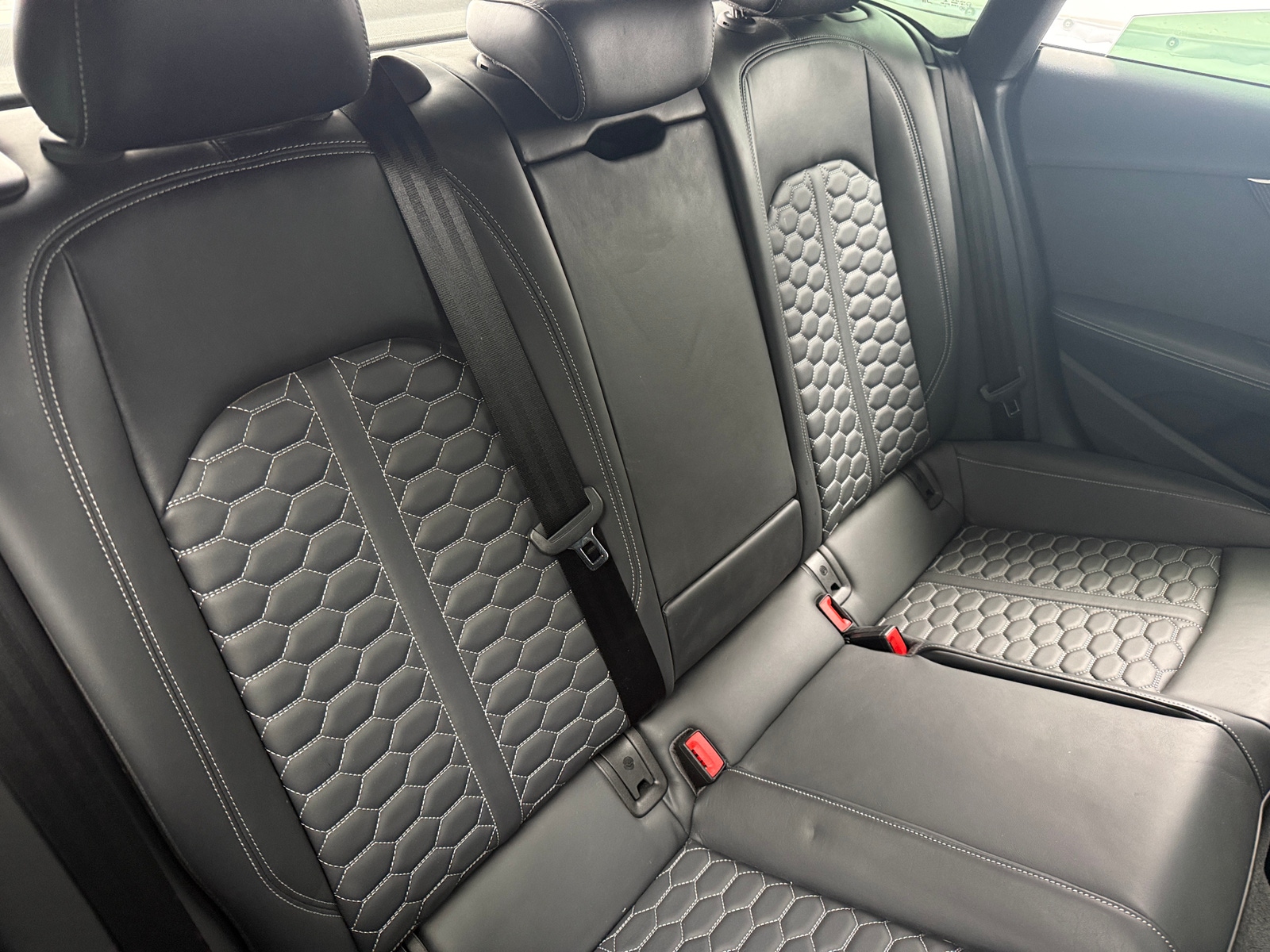 Thumbnail: 2022 Audi RS 5 - 5