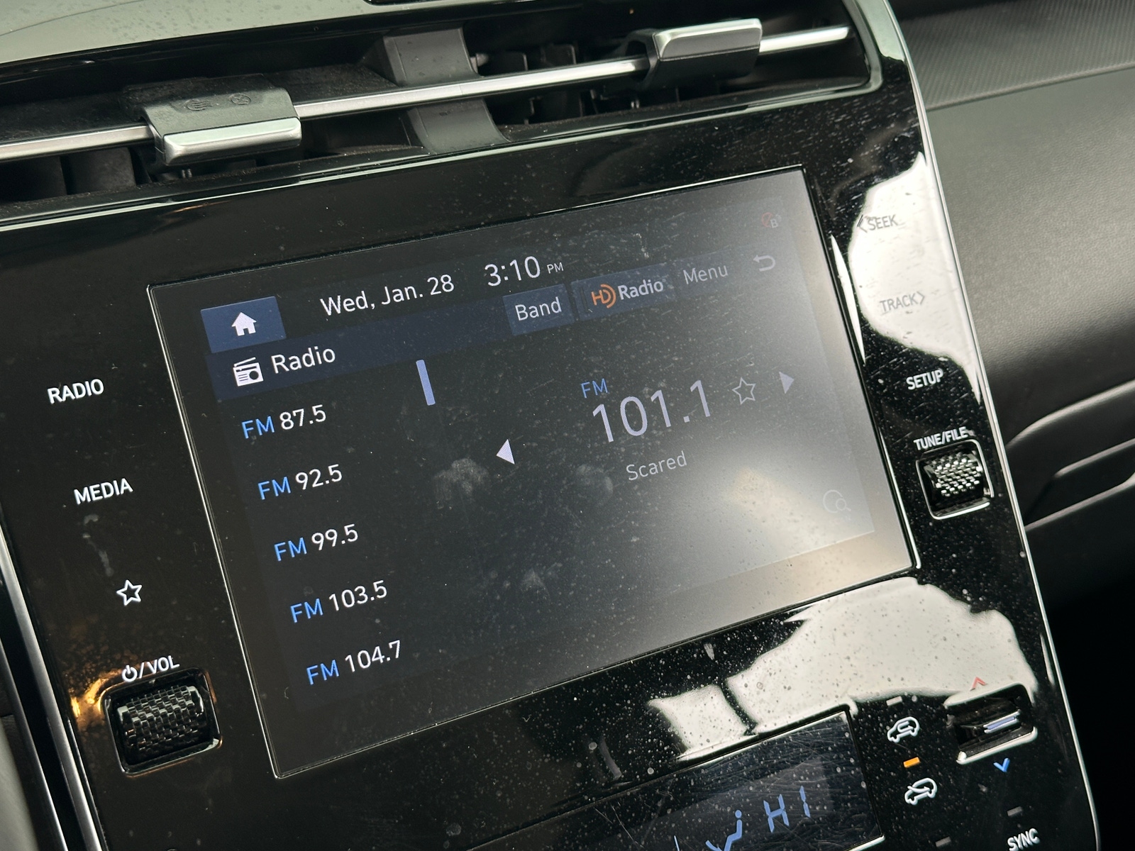 Thumbnail: 2022 Hyundai Tucson - 4