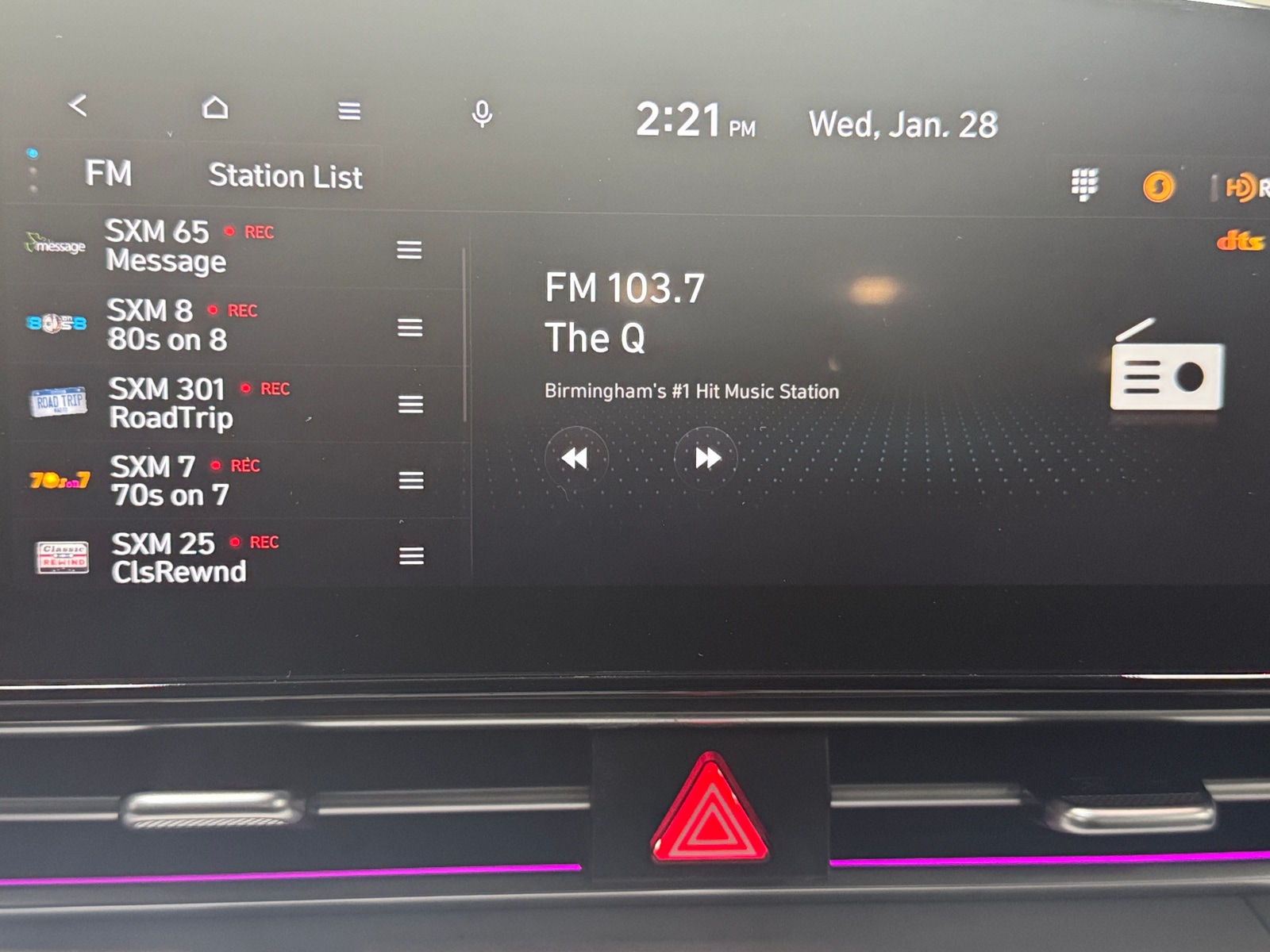 Thumbnail: 2023 Hyundai Elantra - 3