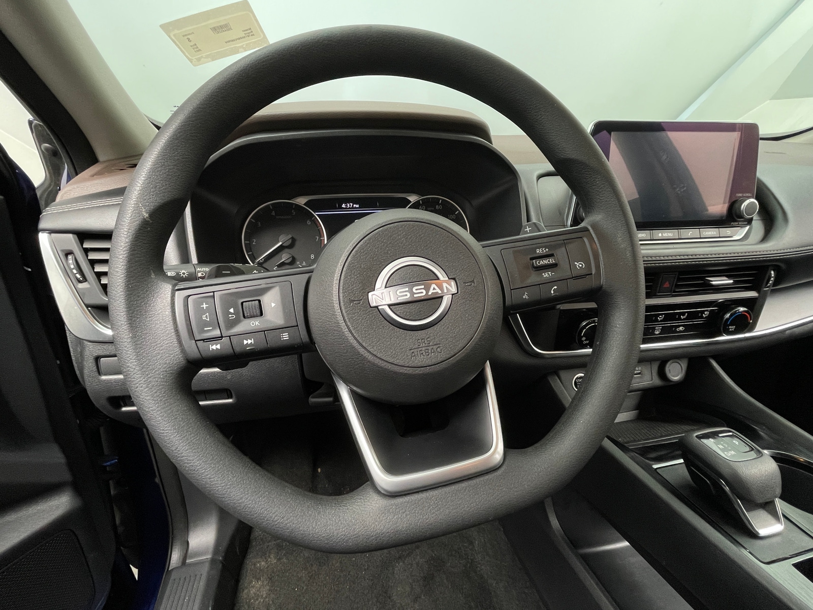 Thumbnail: 2023 Nissan Rogue - 5