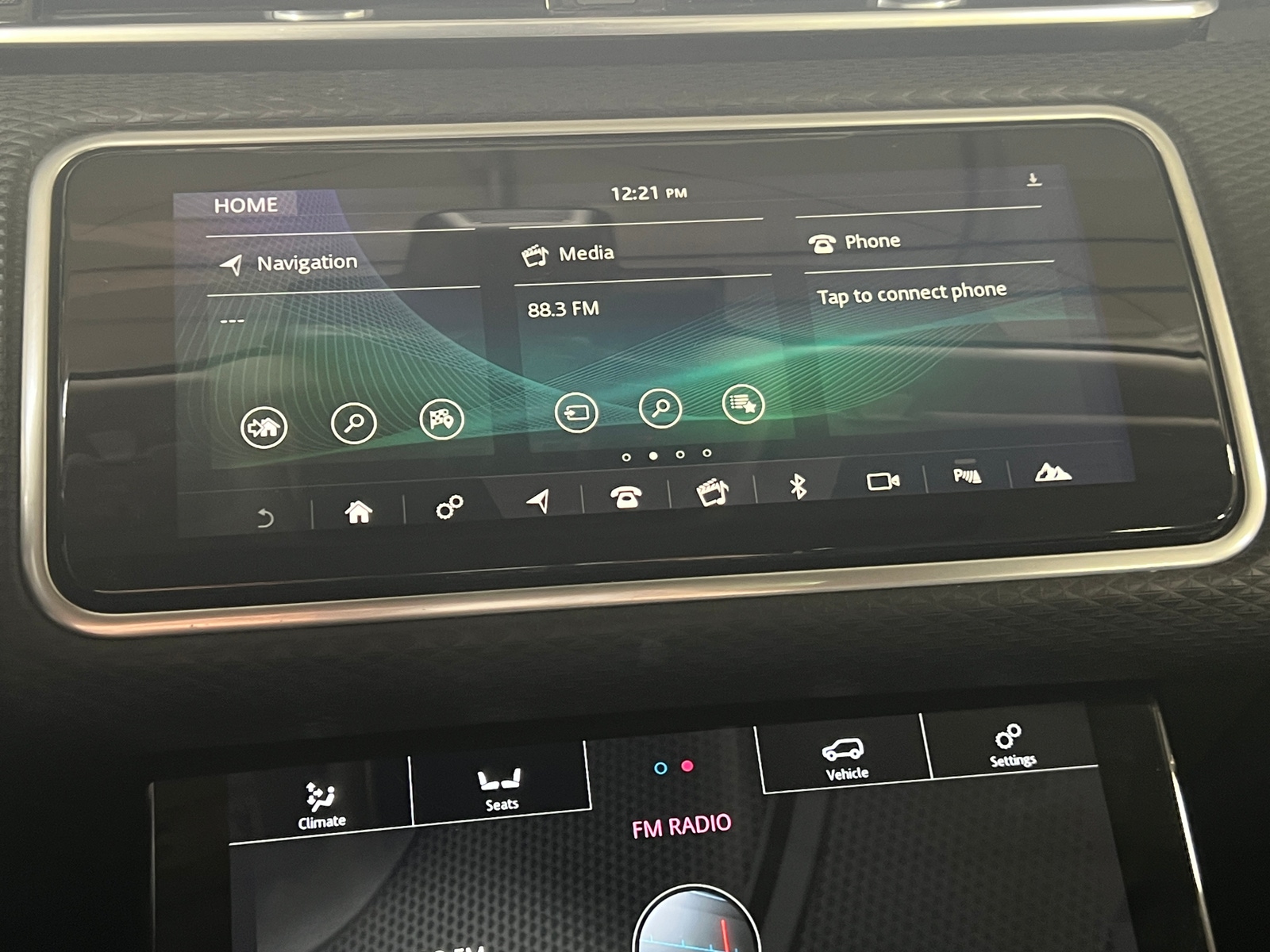 Thumbnail: 2018 Land Rover Range Rover Velar - 3