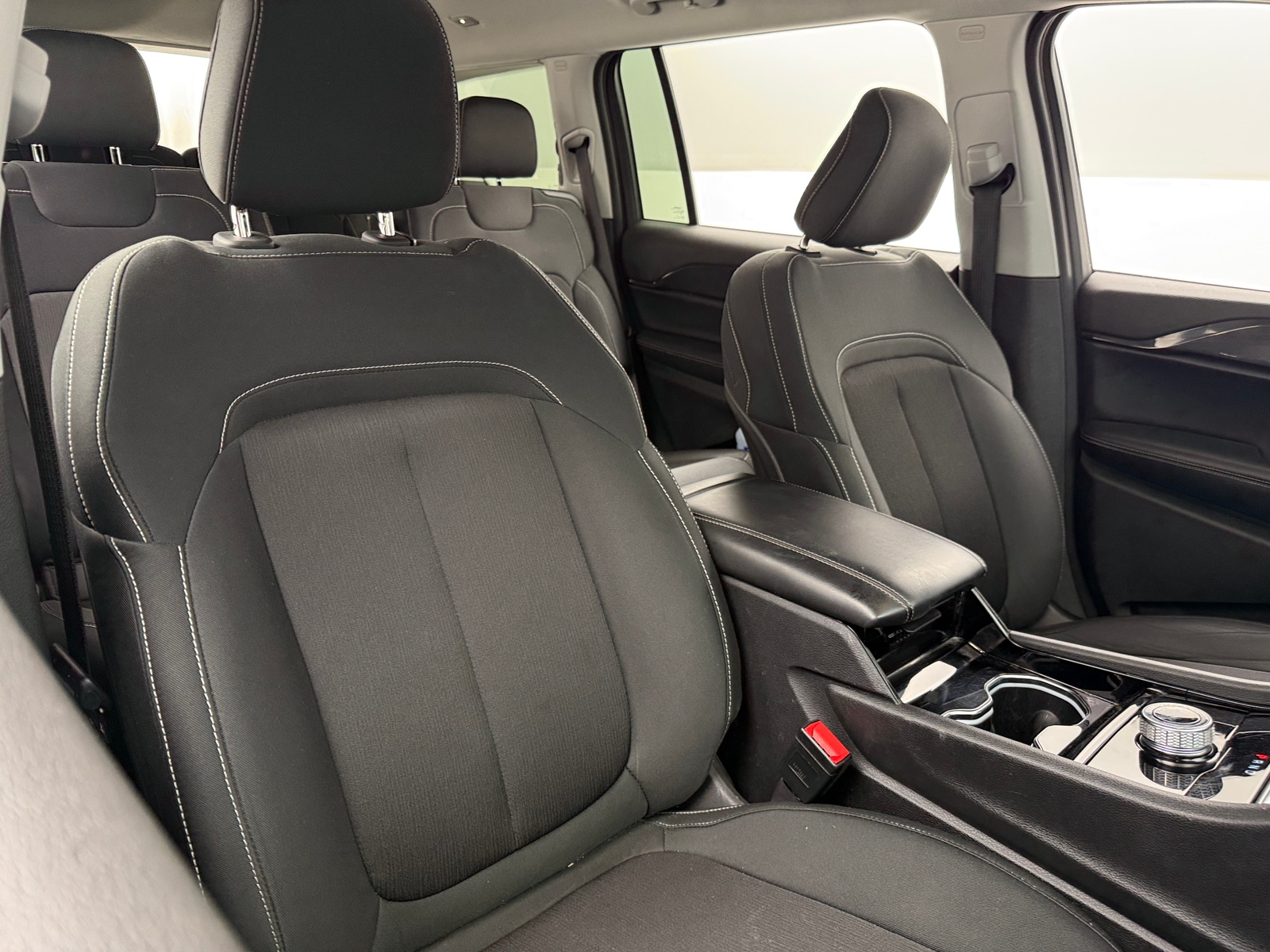 Thumbnail: 2023 Jeep Grand Cherokee L - 2