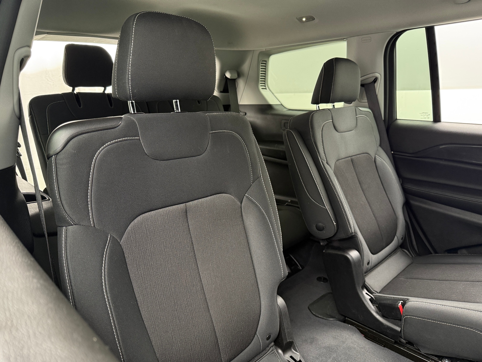 Thumbnail: 2023 Jeep Grand Cherokee L - 6