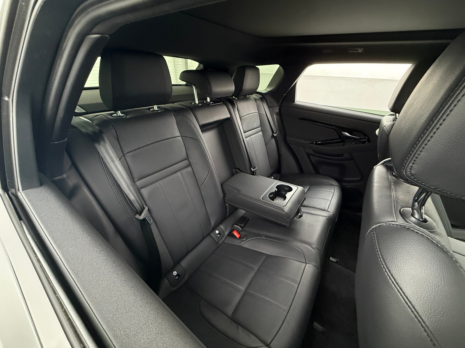 Thumbnail: 2025 Land Rover Range Rover Evoque - 5