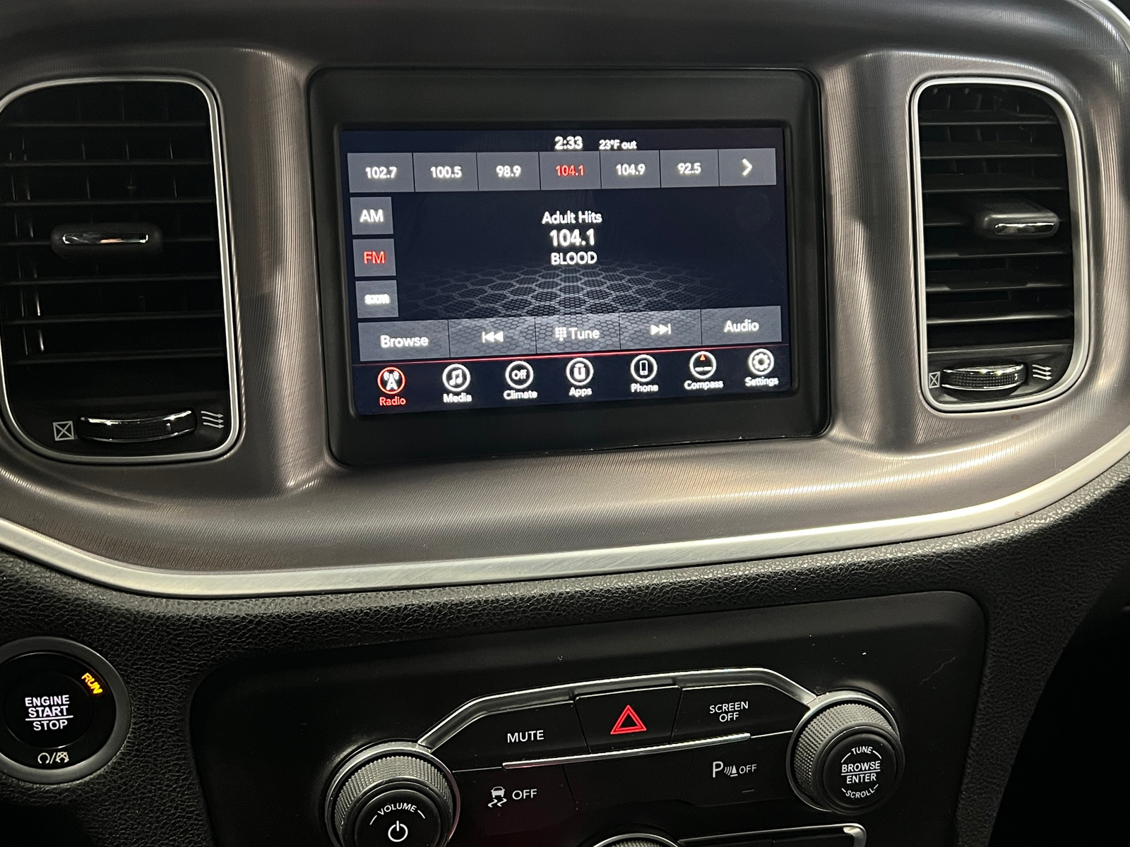 Thumbnail: 2022 Dodge Charger - 4