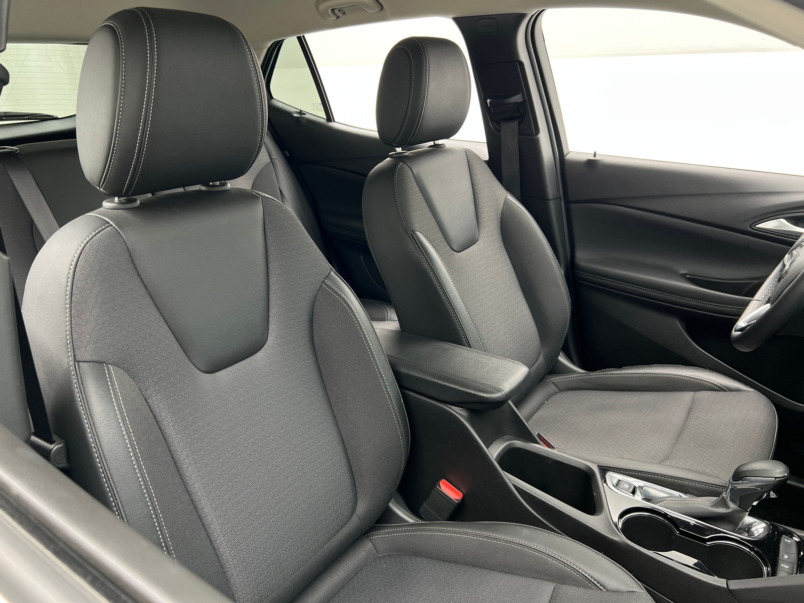 Thumbnail: 2025 Buick Encore GX - 2