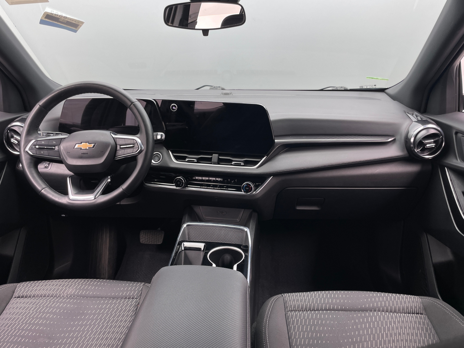 Thumbnail: 2025 Chevrolet Equinox - 3