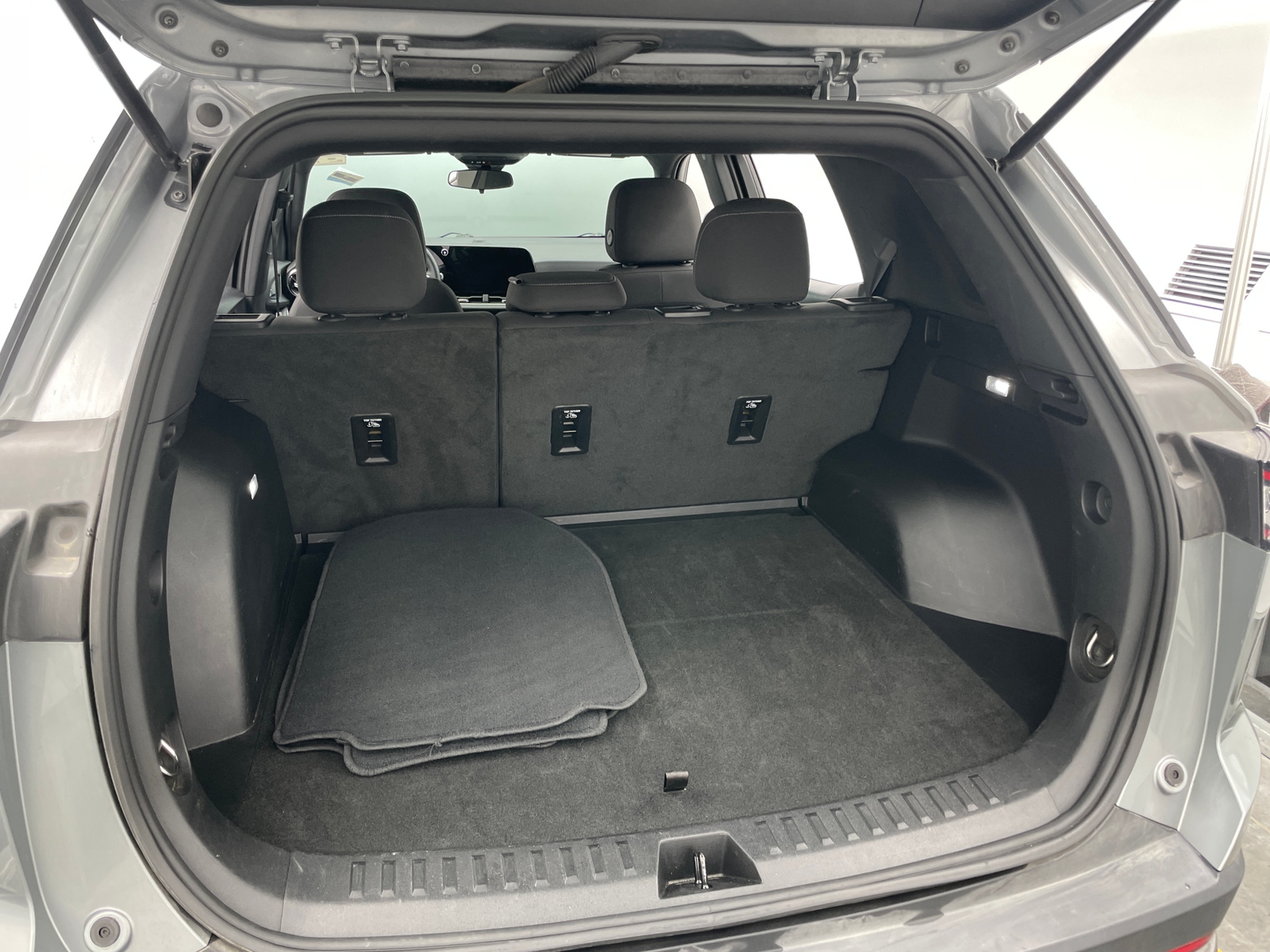 Thumbnail: 2025 Chevrolet Equinox - 7