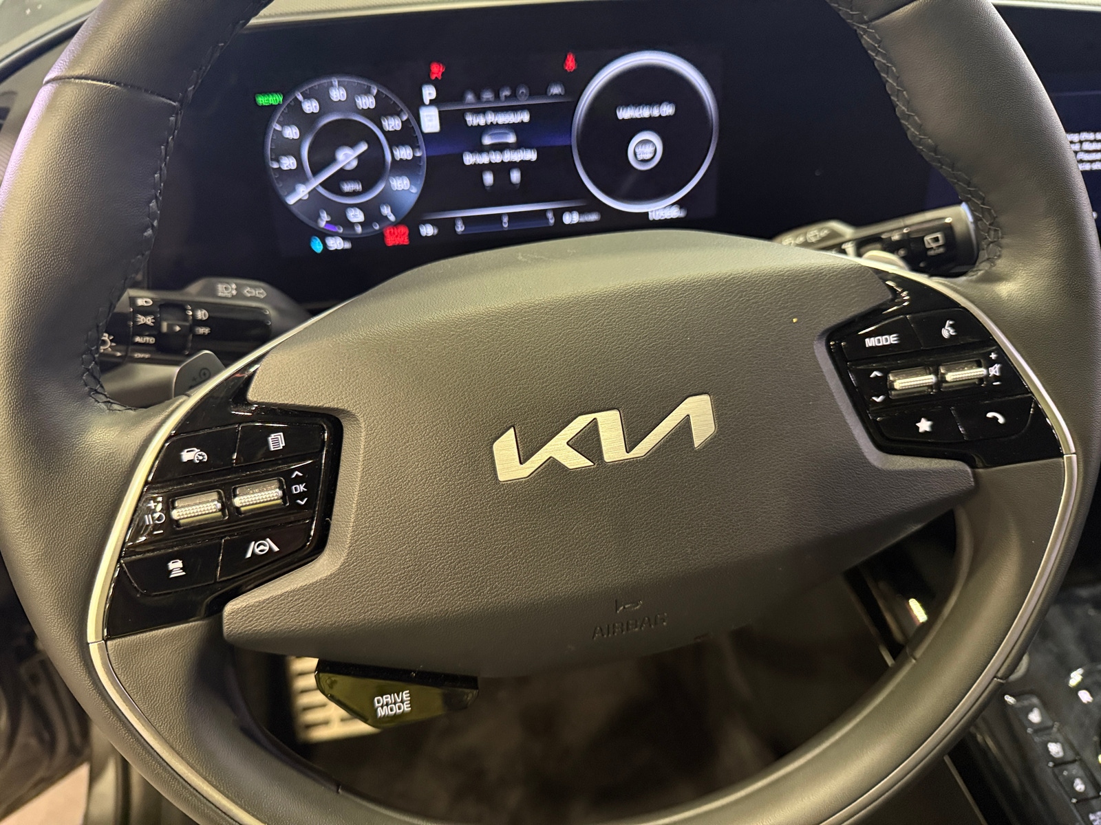 Thumbnail: 2024 Kia Niro - 4