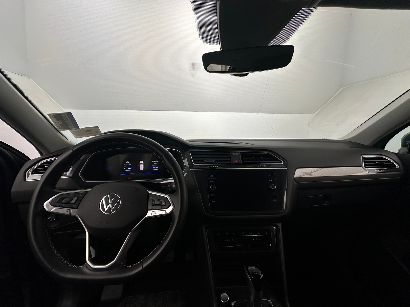 Thumbnail: 2024 Volkswagen Tiguan - 2