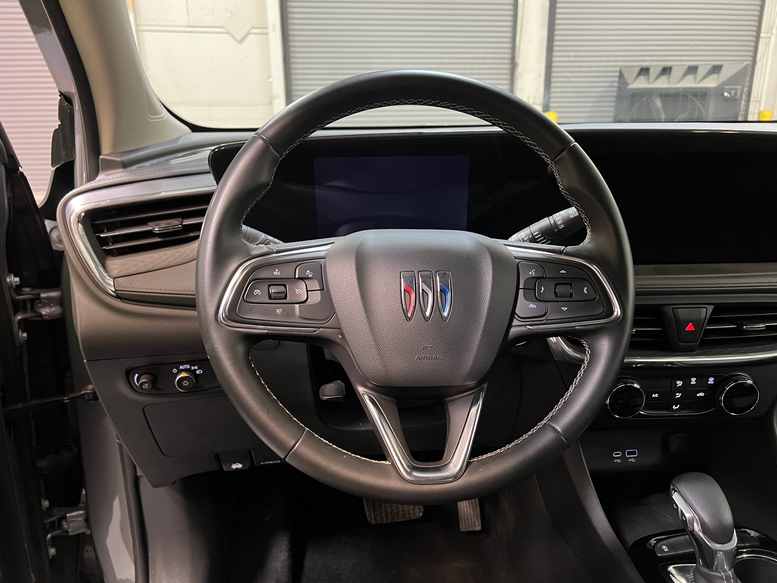 Thumbnail: 2025 Buick Encore GX - 5