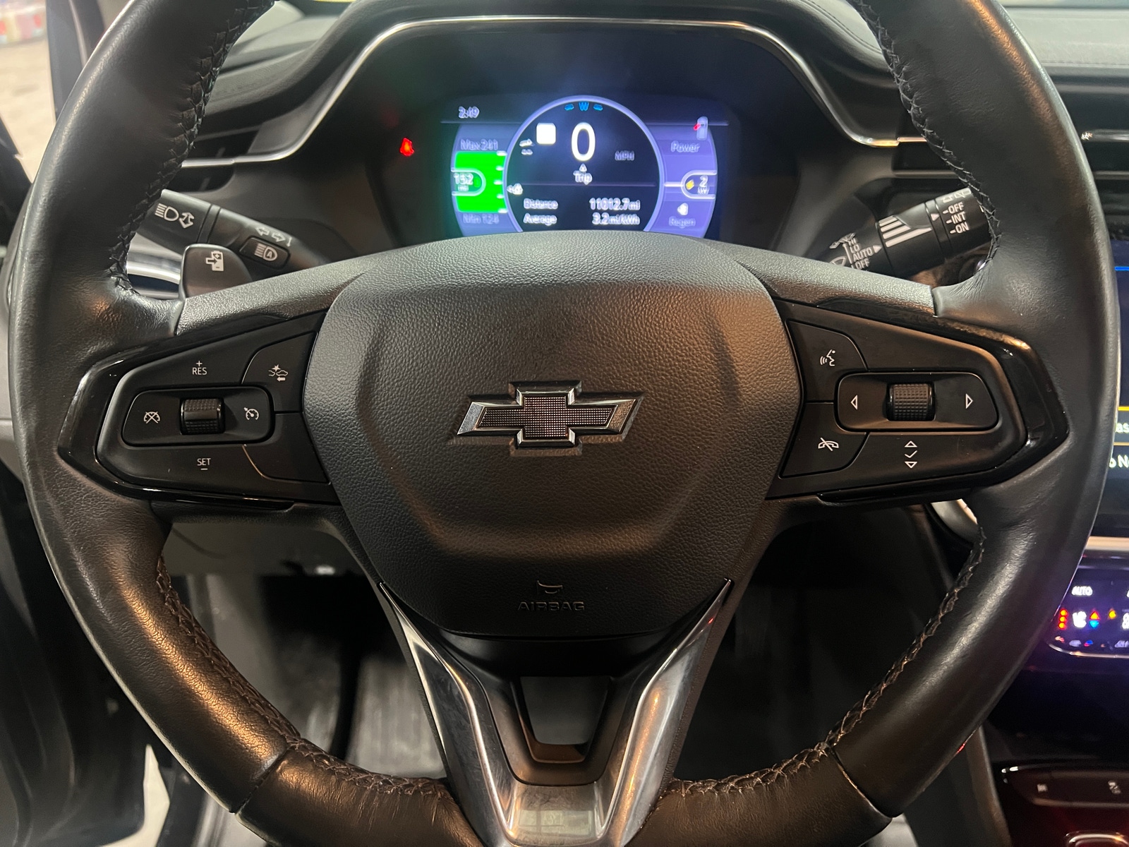 Thumbnail: 2023 Chevrolet Bolt EUV - 4