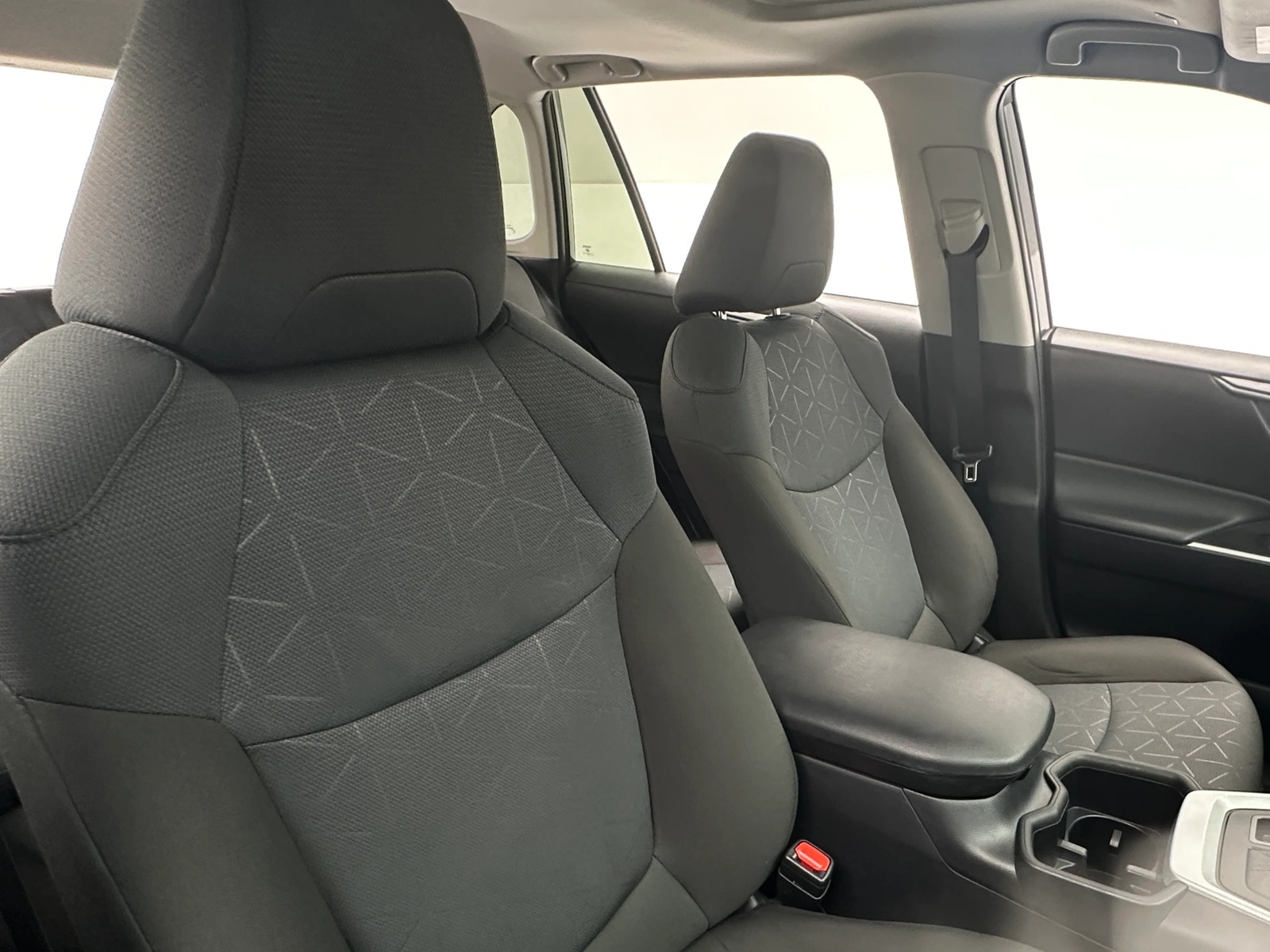 Thumbnail: 2025 Toyota RAV4 - 2