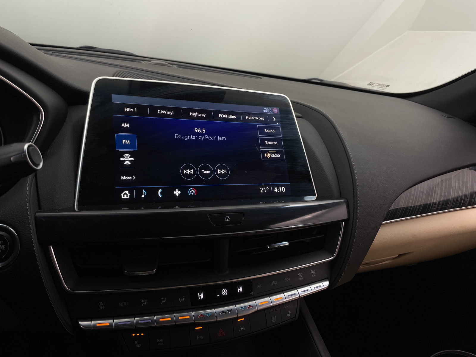 Thumbnail: 2024 Cadillac CT5 - 3