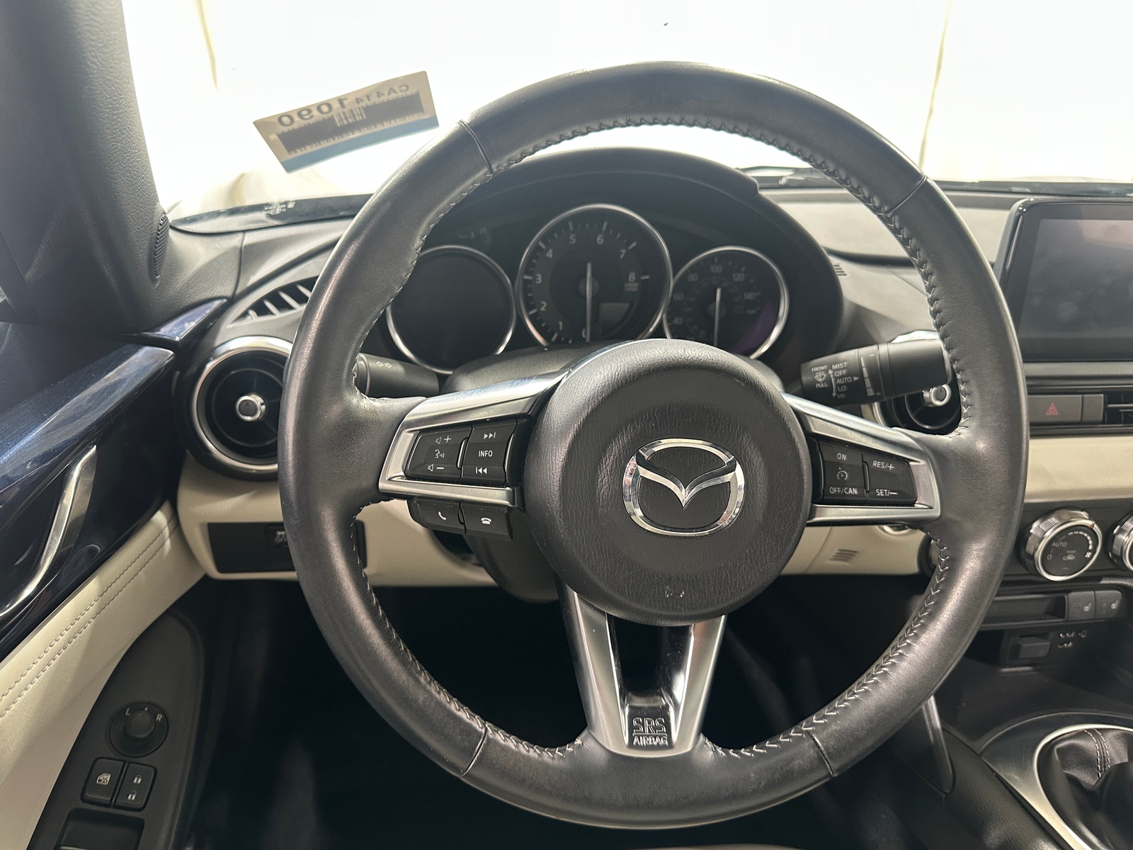 Thumbnail: 2021 Mazda MX-5 Miata - 4