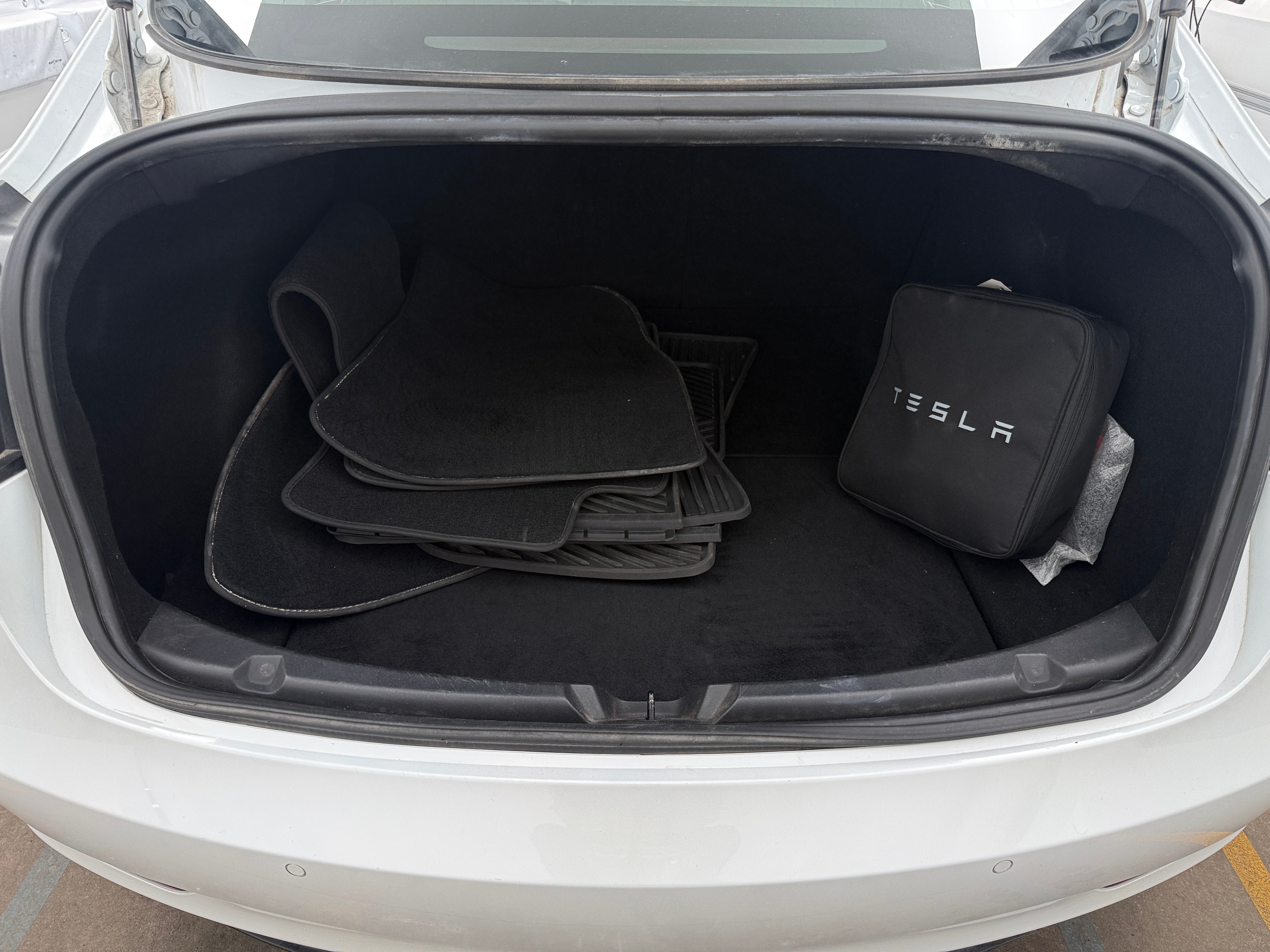 2019 Tesla Model 3 - Image 1