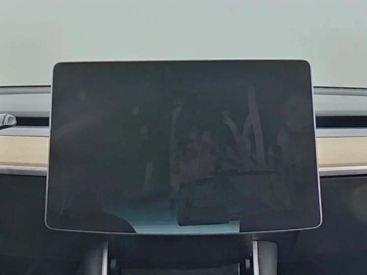 Thumbnail: 2019 Tesla Model 3 - 3