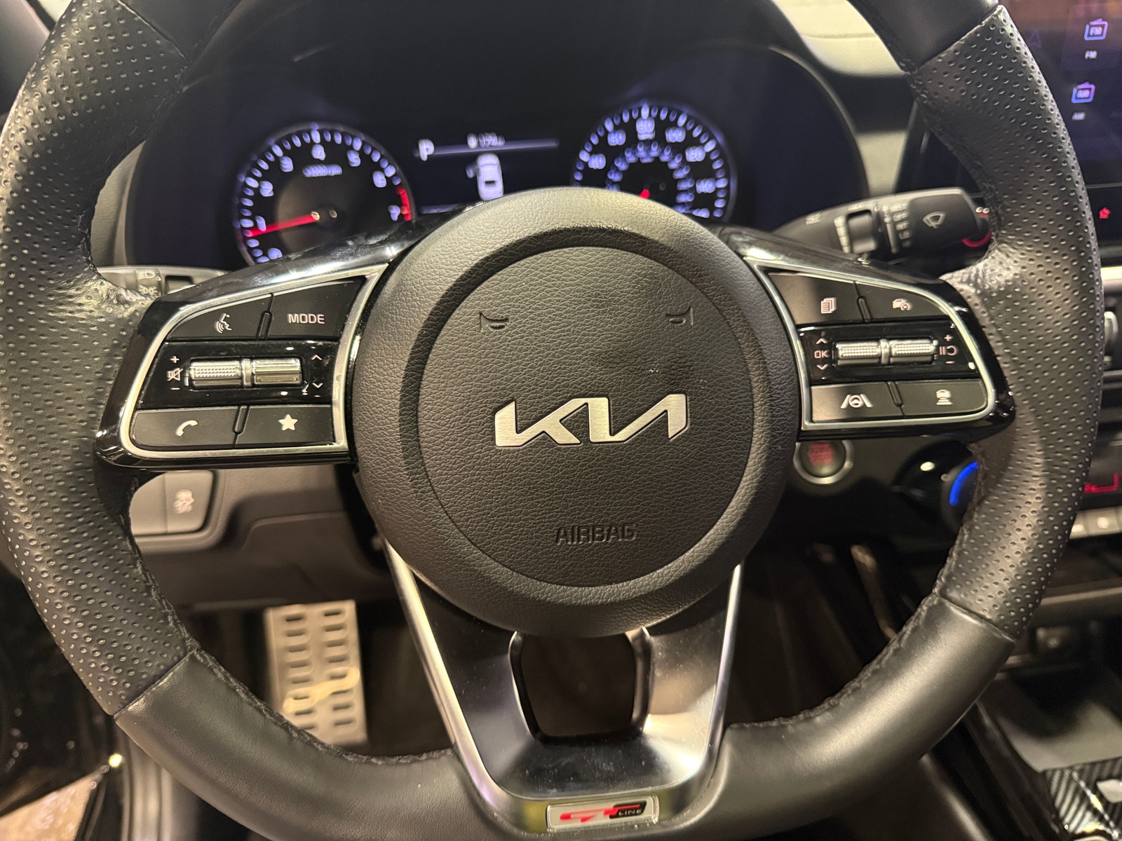 Thumbnail: 2023 Kia Forte - 4