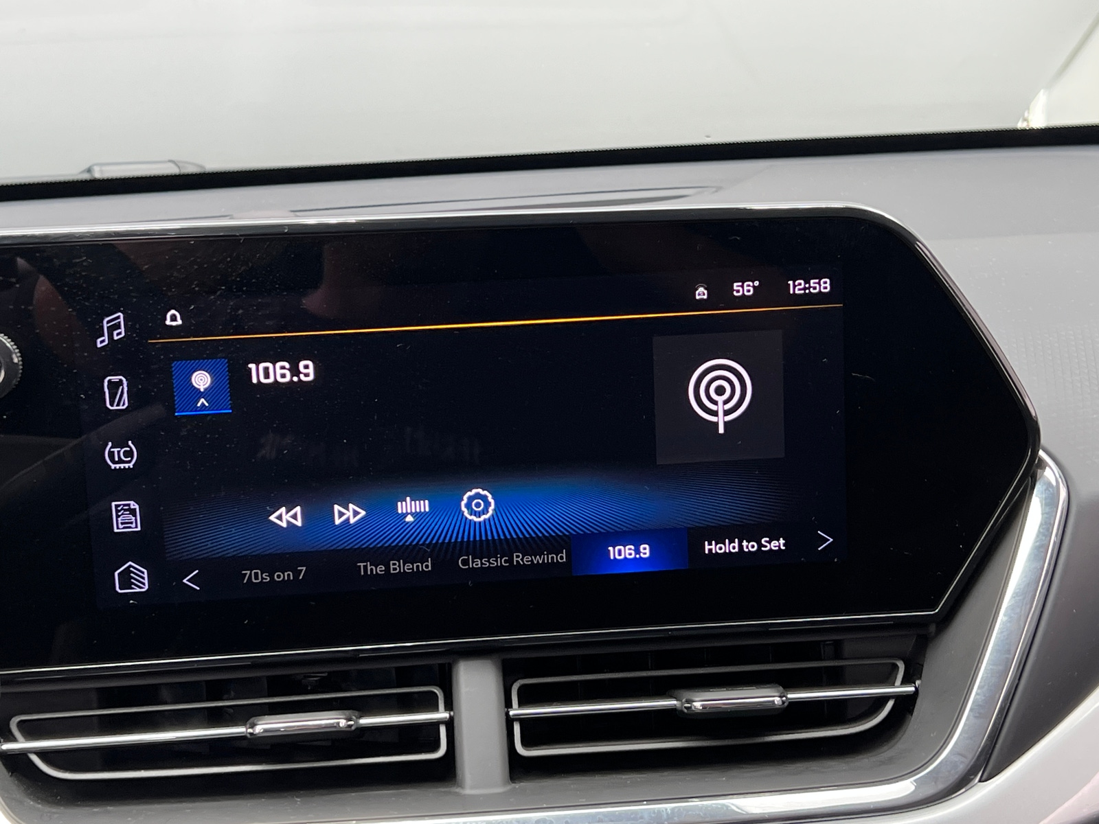 Thumbnail: 2025 Chevrolet Trax - 4