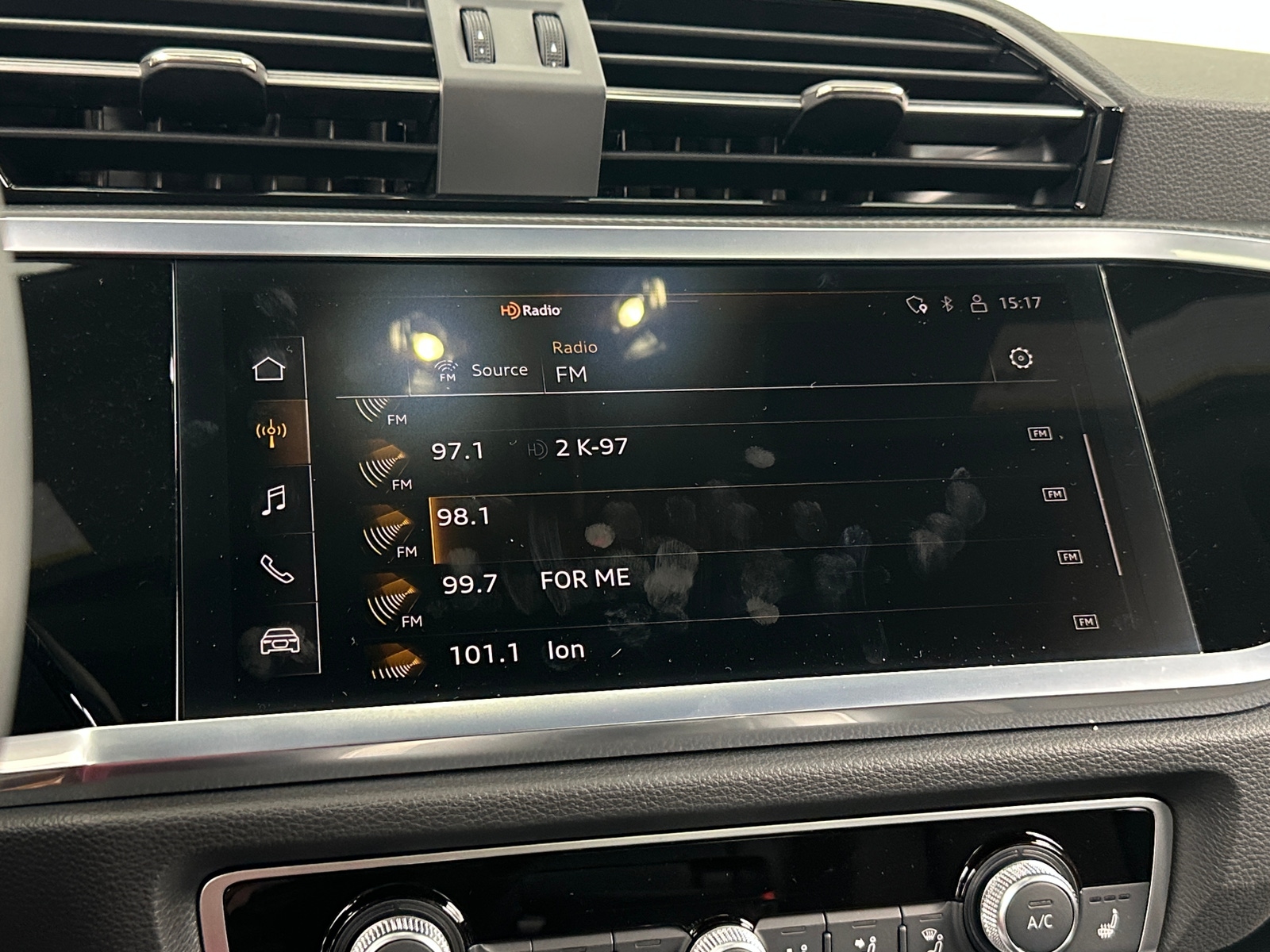 Thumbnail: 2025 Audi Q3 - 3