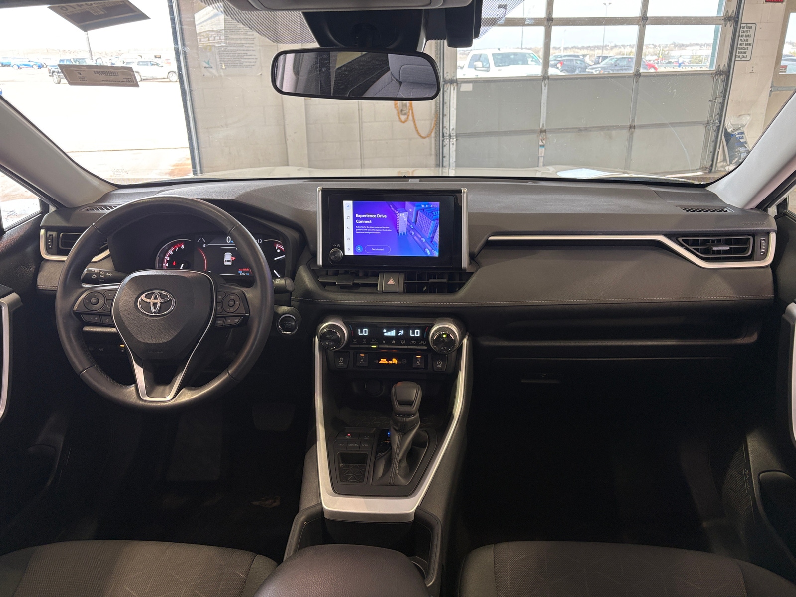 Thumbnail: 2025 Toyota RAV4 - 3