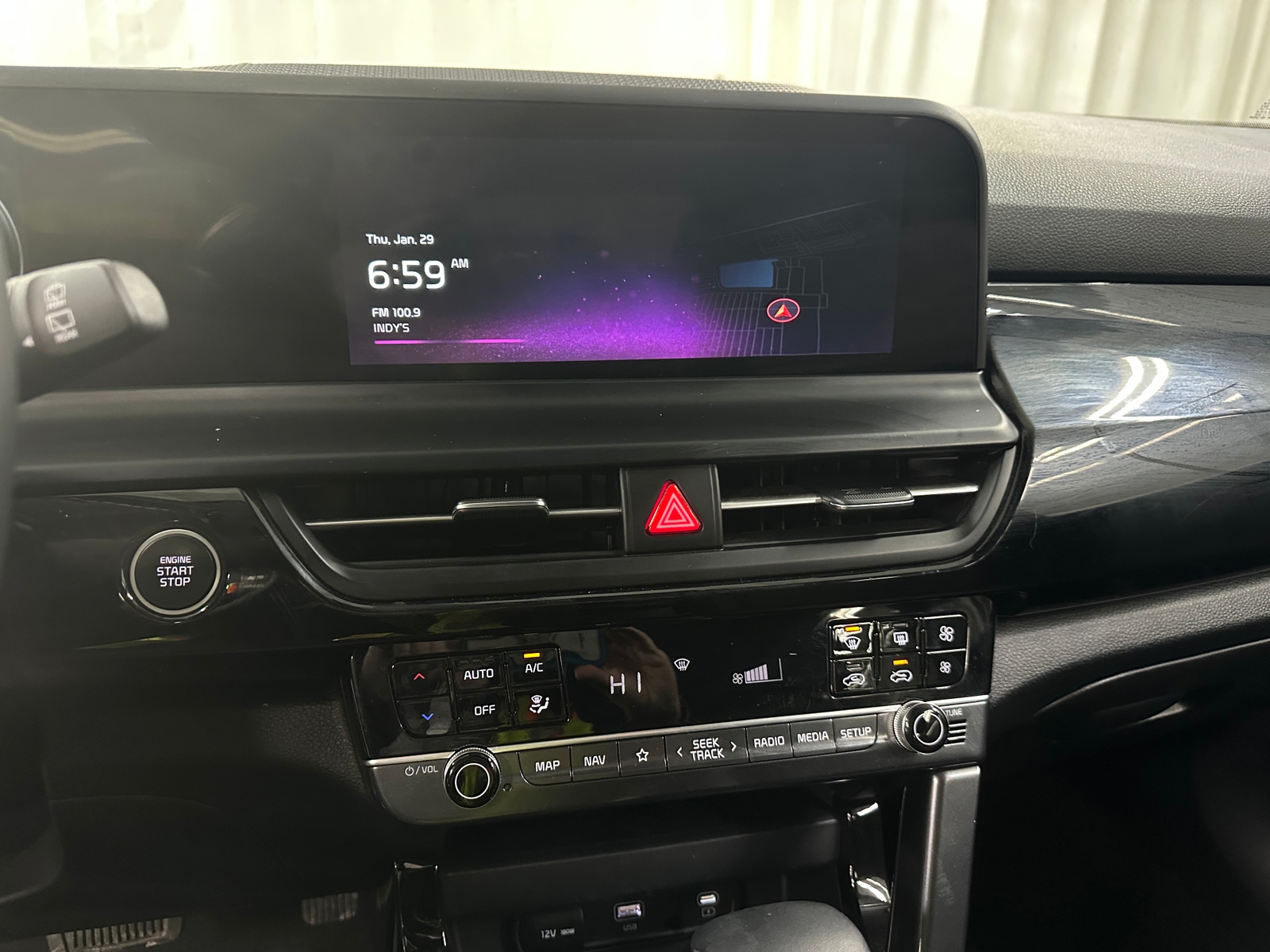 Thumbnail: 2024 Kia Seltos - 3