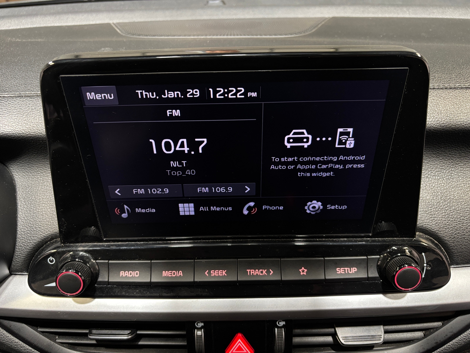 Thumbnail: 2024 Kia Forte - 4