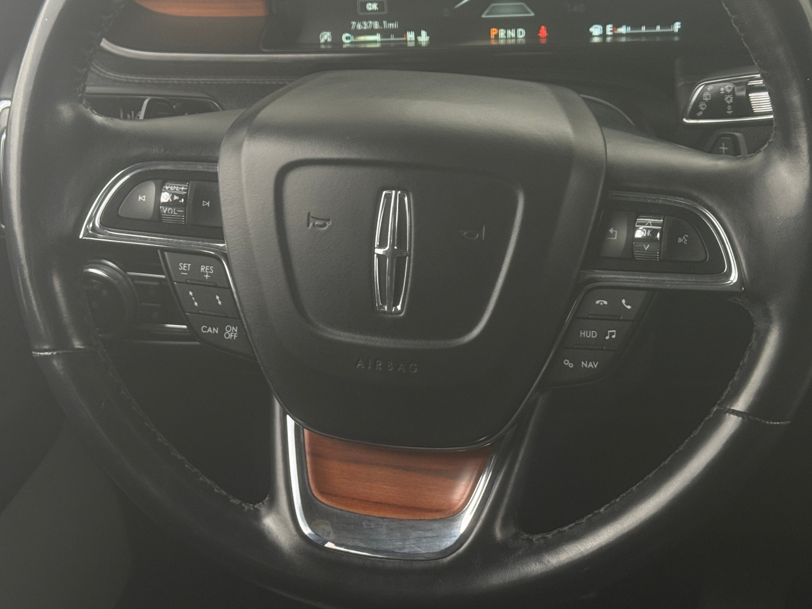 Thumbnail: 2019 Lincoln Navigator - 4