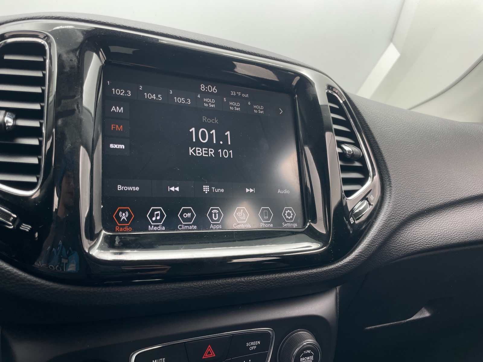 Thumbnail: 2021 Jeep Compass - 3