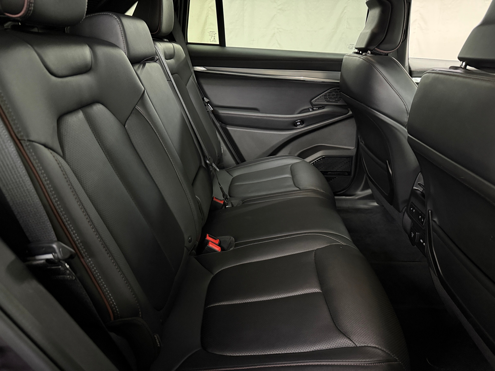 Thumbnail: 2024 Jeep Wagoneer S - 5