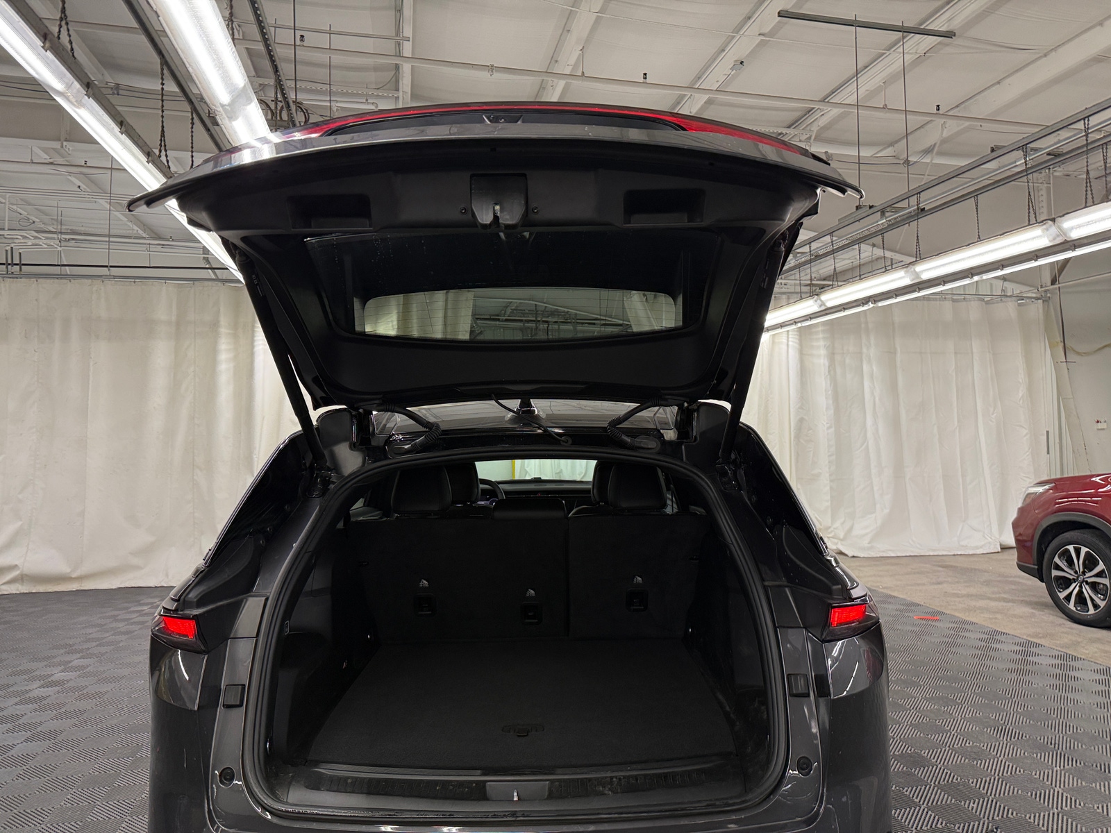 Thumbnail: 2024 Jeep Wagoneer S - 6