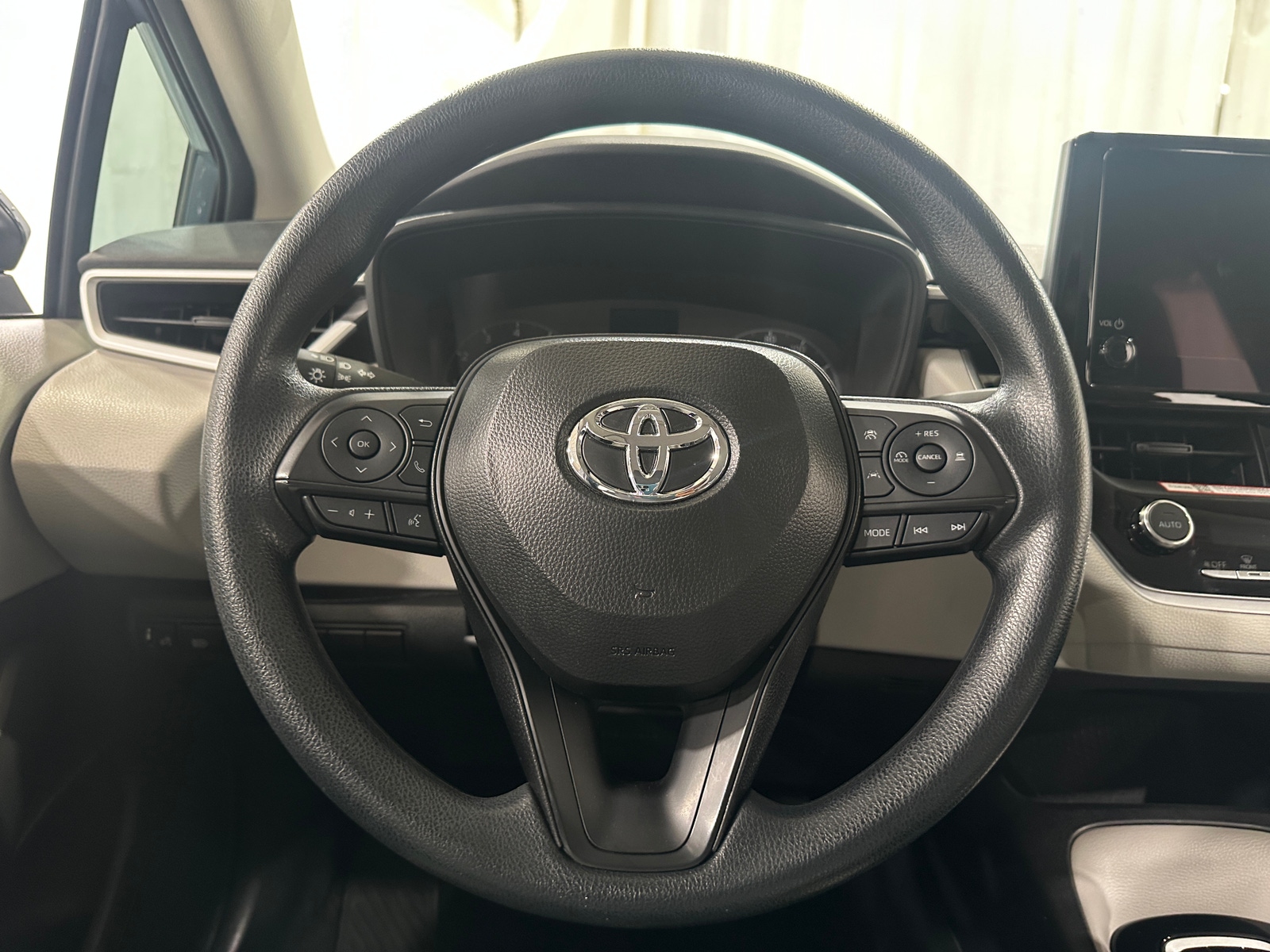 Thumbnail: 2025 Toyota Corolla - 5