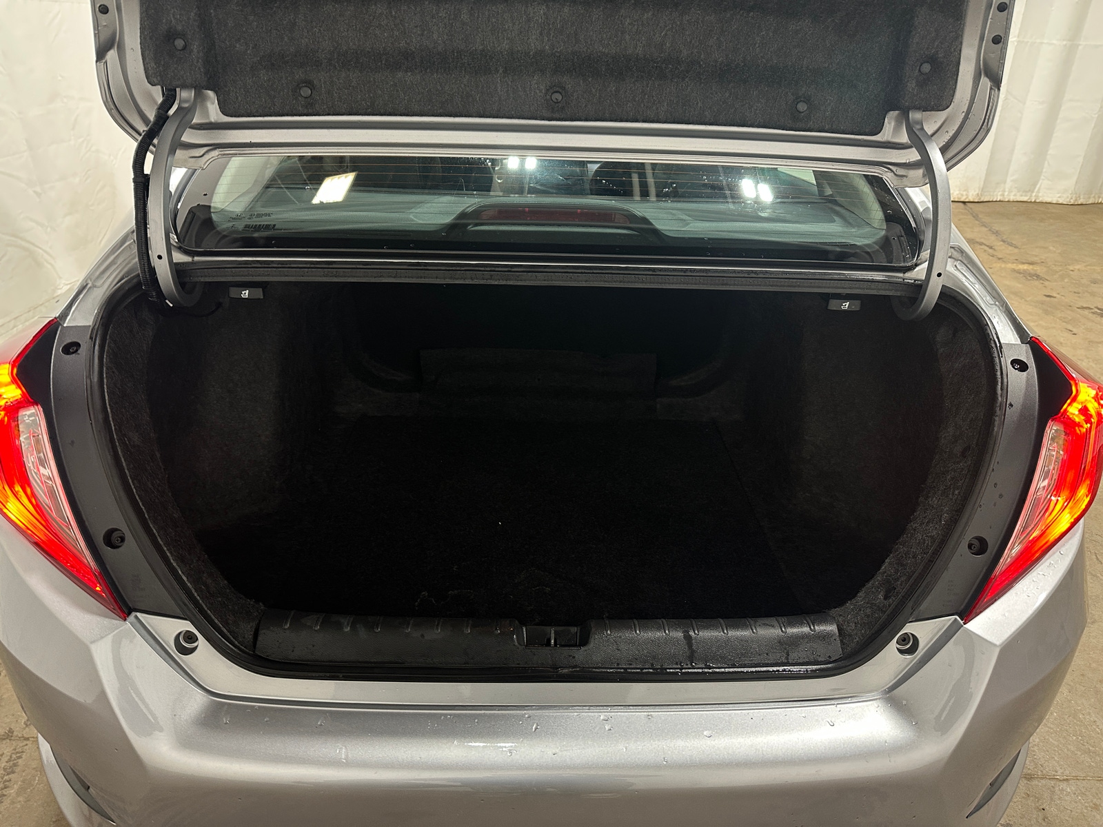 Thumbnail: 2016 Honda Civic - 6