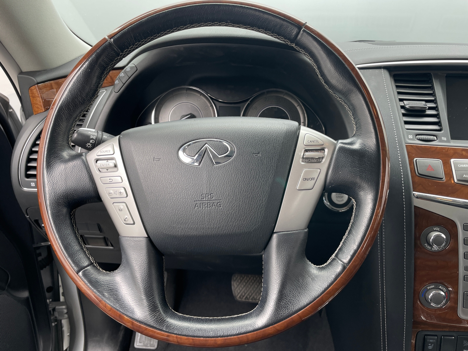 Thumbnail: 2018 INFINITI QX80 - 4