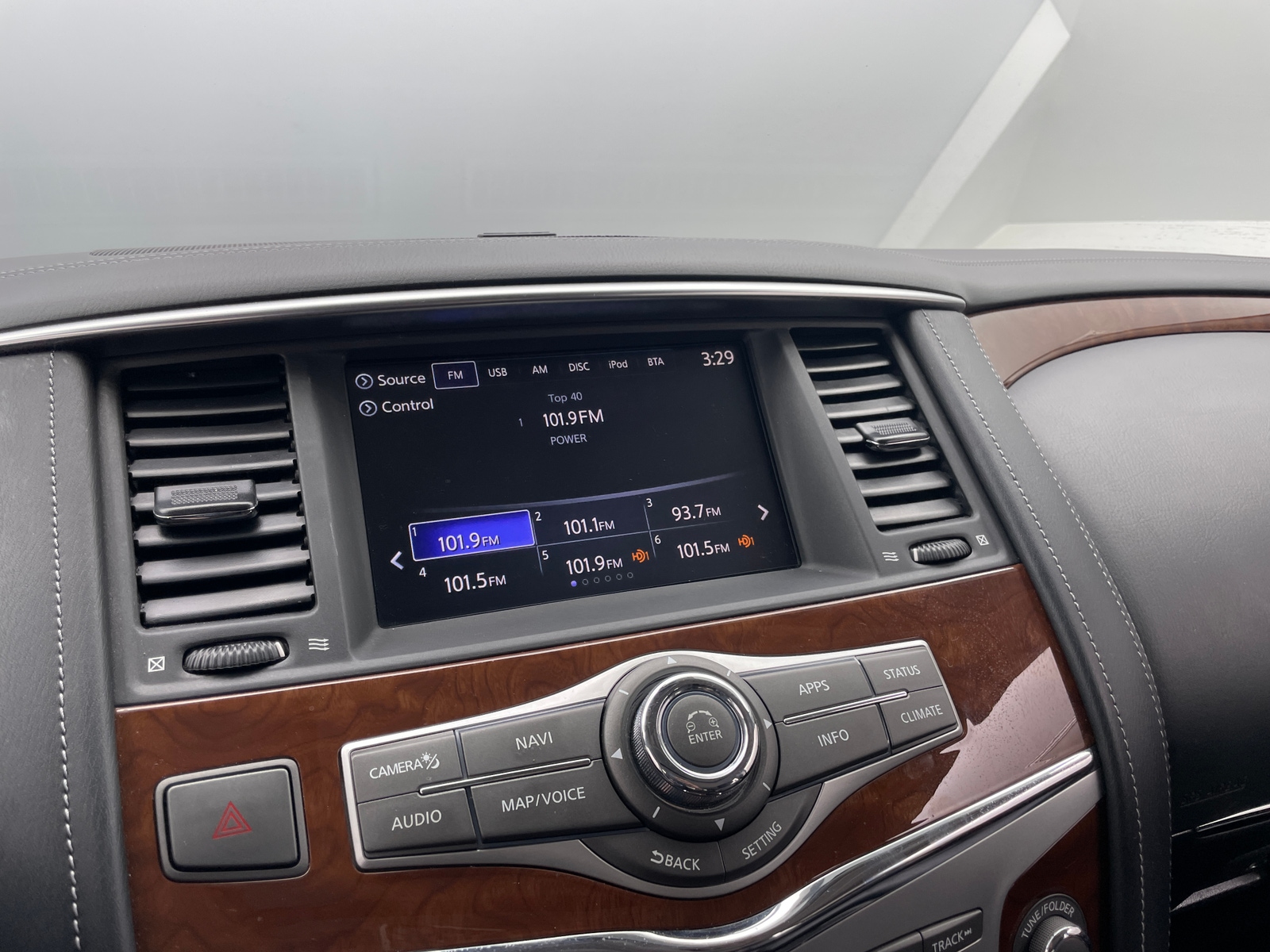 Thumbnail: 2018 INFINITI QX80 - 3