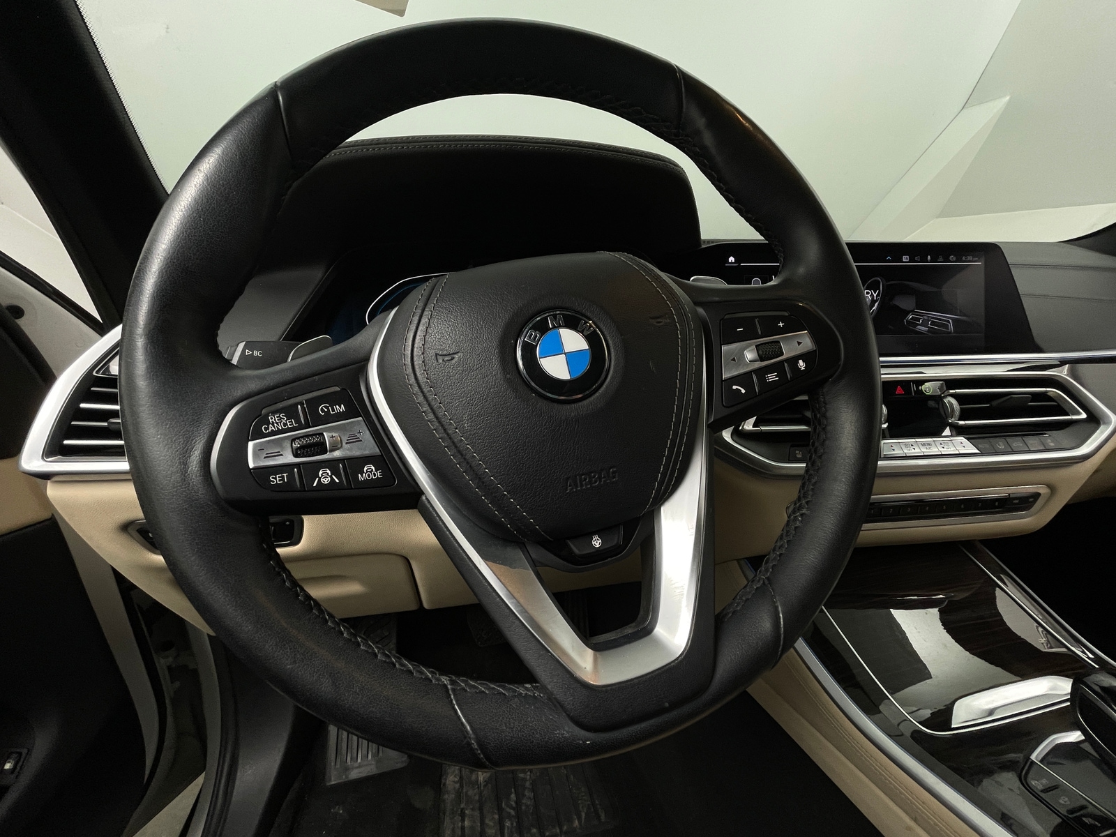Thumbnail: 2021 BMW X5 - 4